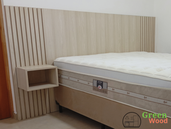 Cabeceira de Cama em MDF Ripado com Nicho 