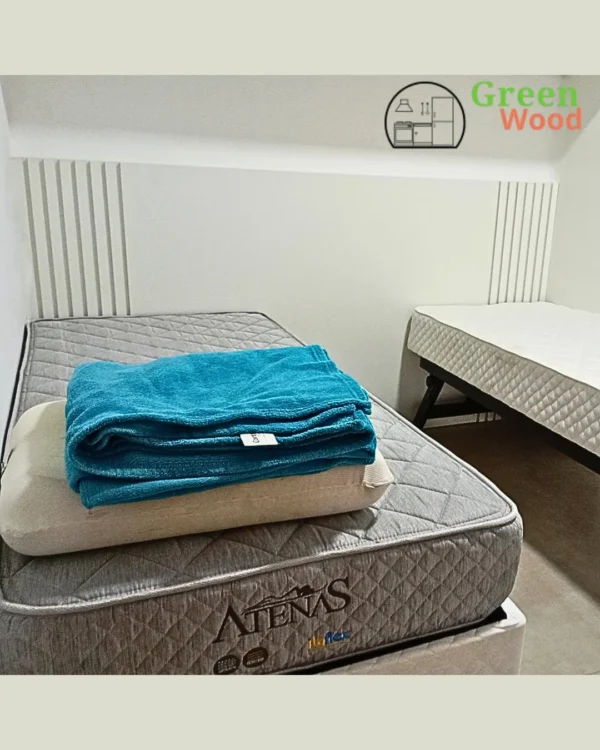 Cabeceira de Cama em MDF Branco com Design Ripado - Imagem 3